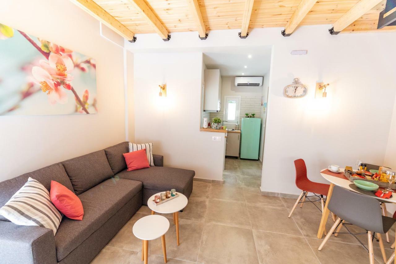 Apartamento Mantisses 3 Kalamata Exterior foto